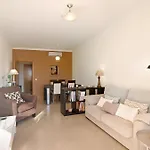 Da Ourada Marina Luz * Αλμπουφέιρα