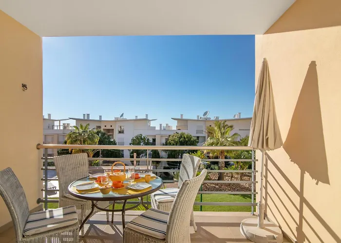 Da Ourada Marina Luz *