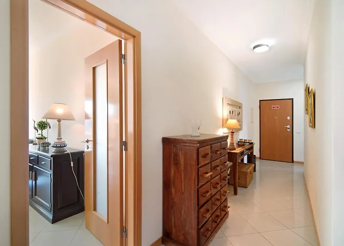 Da Ourada Marina Luz * Albufeira